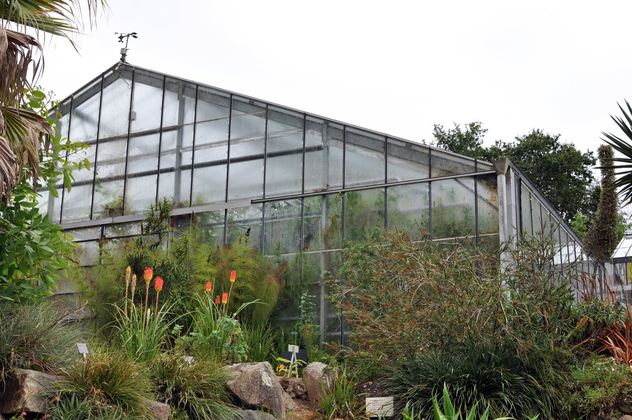 Tropické skleníky botanickej záhrady venované zachovaniu ohrozených rastlinných druhov